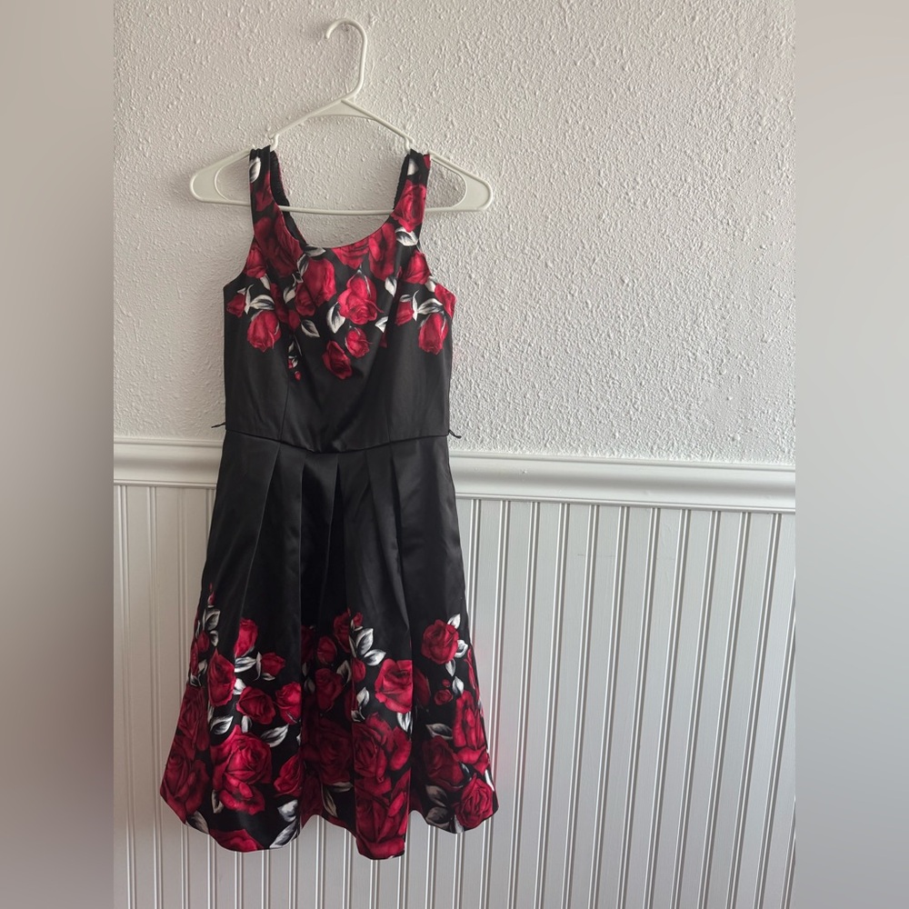 White House Black Market Red & Black Floral Dress | Wedding | Party | NWT